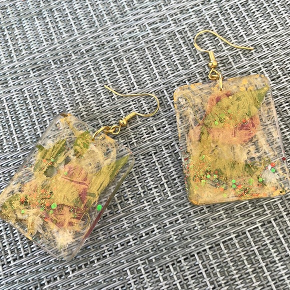 XMAS Handmade Medium Pressed Flower Holiday Vibes Earrings Rectangle Shape - Picture 7 of 9